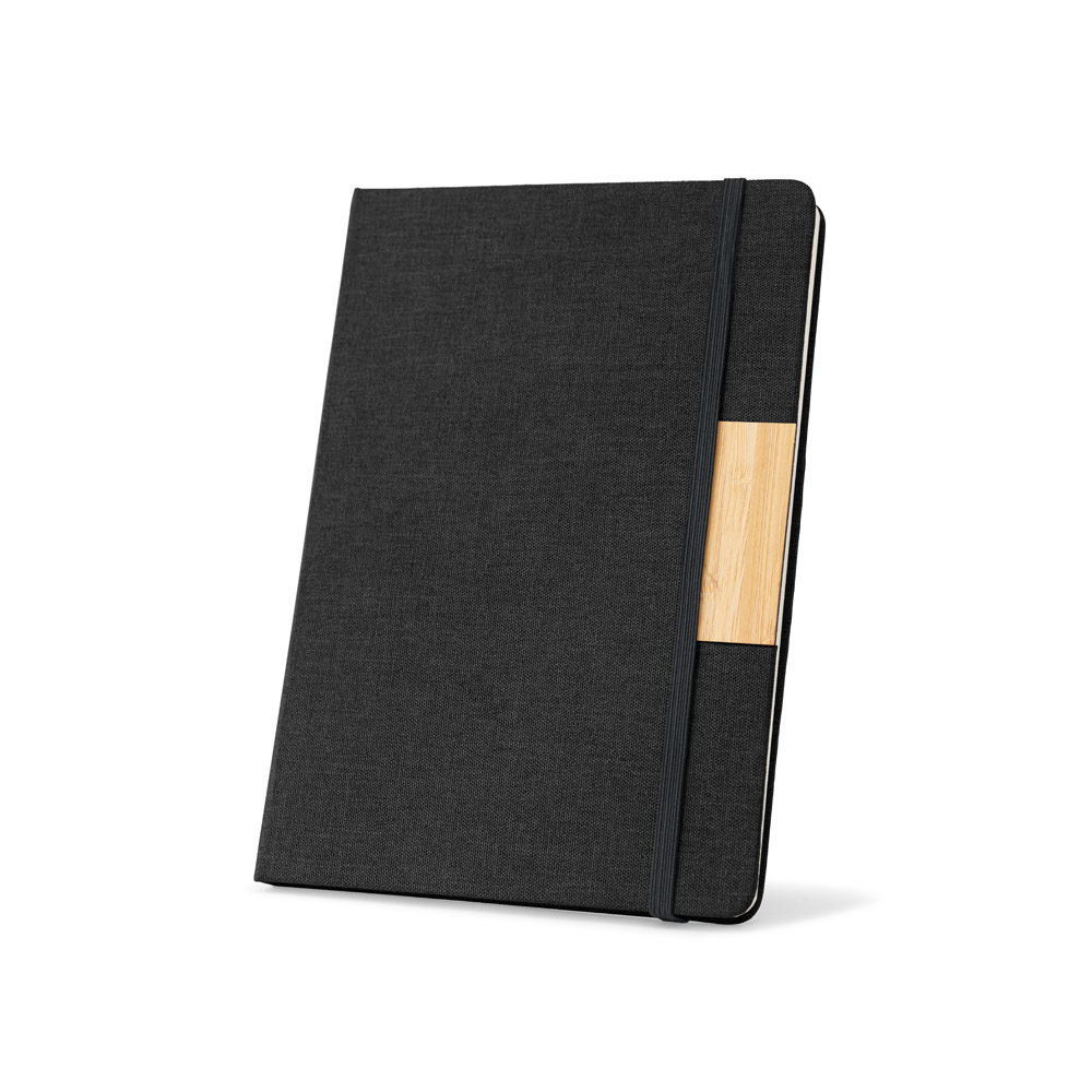 HOMERO. Conjunto composto por um caderno A5 de capa rígida e uma caneta esferográfica em bambu