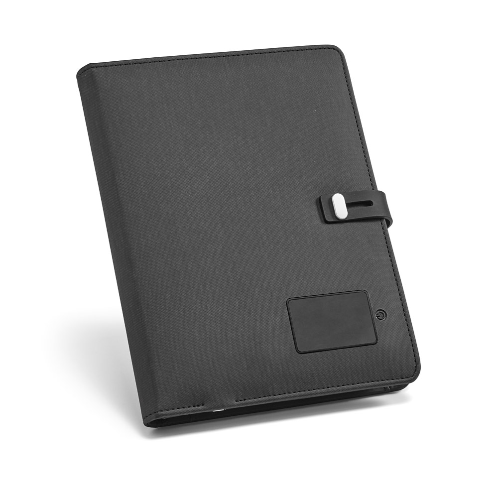 AFONSO. Pasta A5 em c. sintético com bateria portátil embutida (lítio) 4'000 mAh e caderno com 128 páginas pautadas